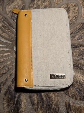 Miche Vienna Passport Wallet Oatmeal Cotton Linen And Butterscotch Trim
